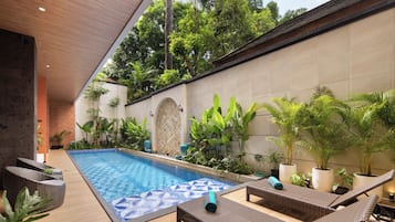 Piscina a l'aire lliure