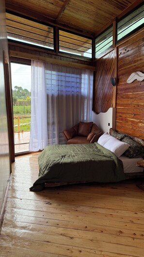 2 室のベッドルーム、アイロン / アイロン台、WiFi、ベッドシーツ