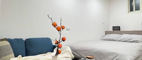 1 bedroom, WiFi, bed sheets