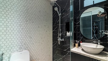 Double Room, Balcony, Garden View | Bathroom | Slippers