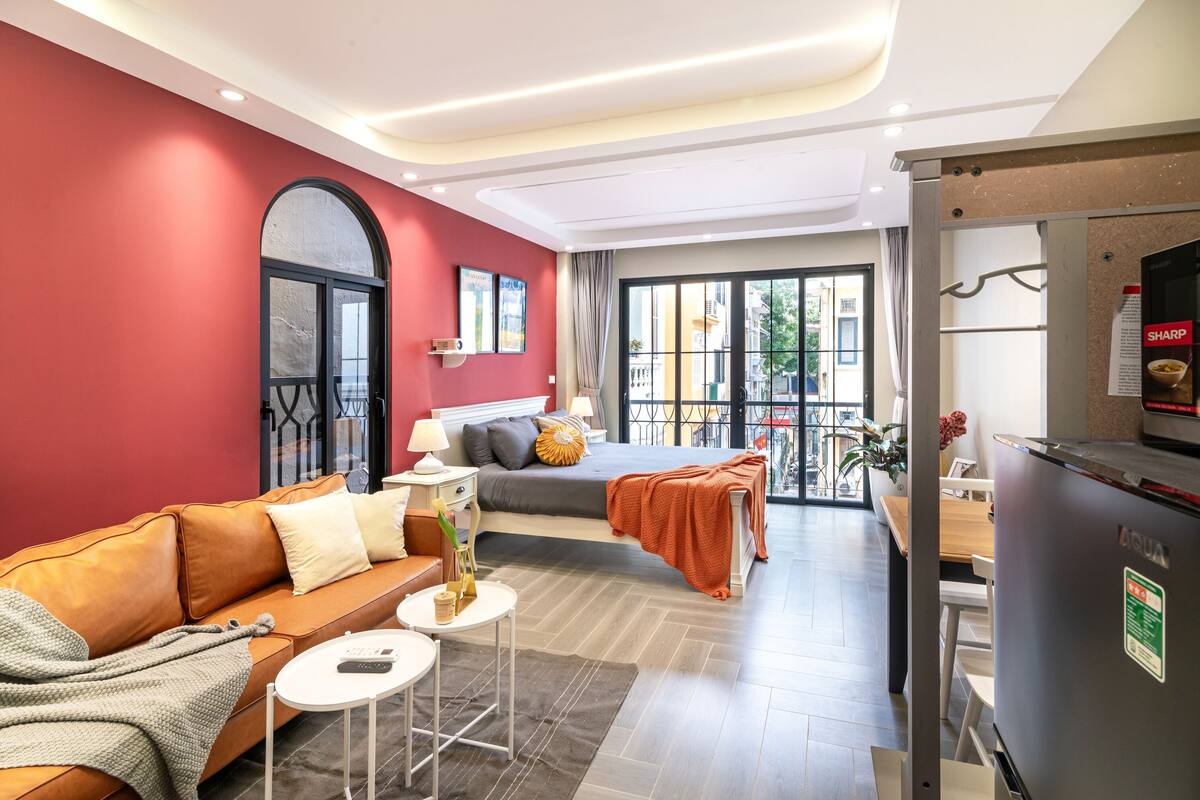 Studiolejlighed - terrasse - byudsigt | Strygejern/strygebræt, gratis Wi-Fi