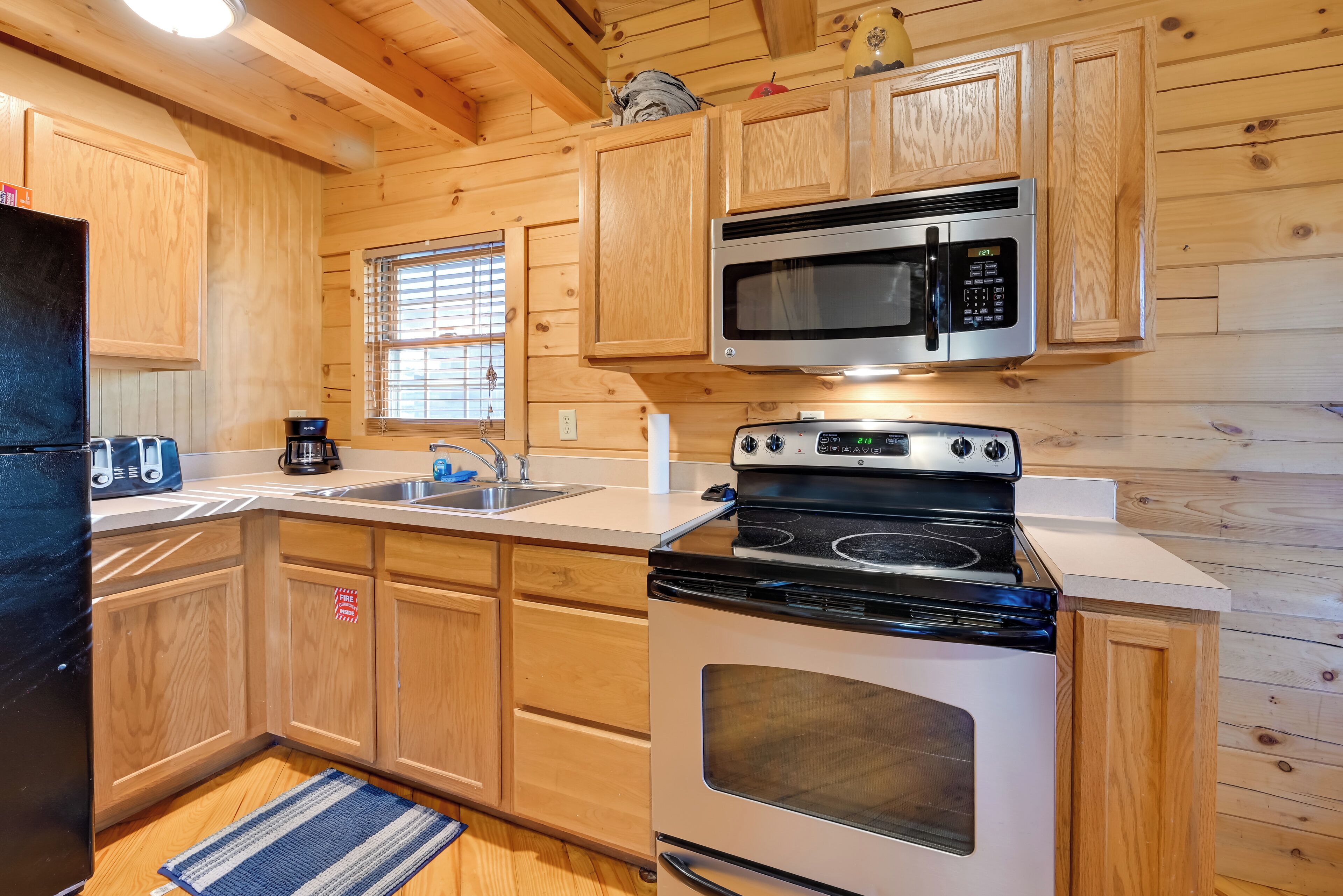 Fridge, microwave, coffee/tea maker, toaster