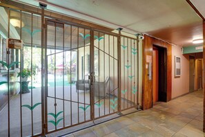 Interior - Near Malls, Beaches & Honolulu Zoo: Colorful Condo (Honolulu)