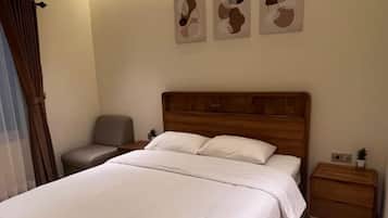 Deluxe tweepersoonskamer | Een laptopwerkplek, gratis wifi, beddengoed