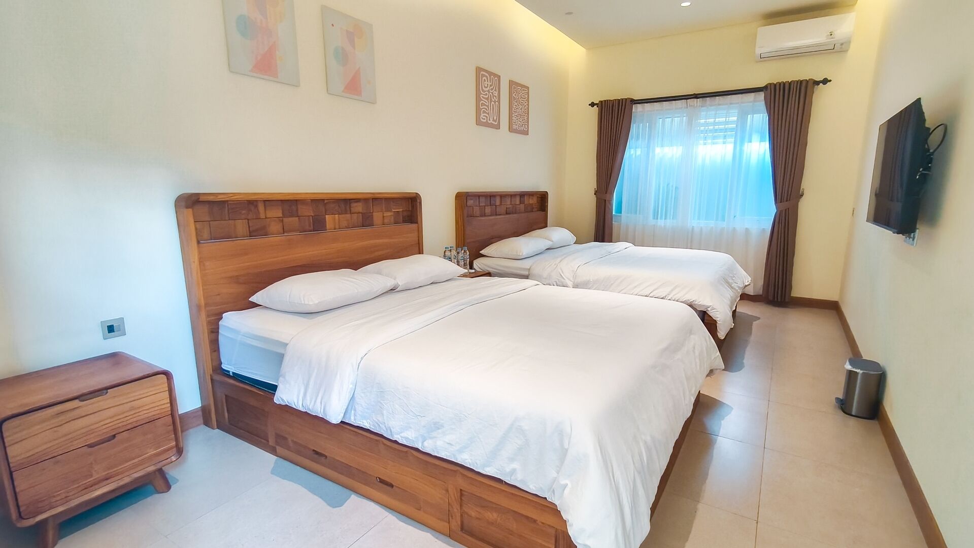 家庭双人房 | 笔记本电脑工作区、免费 WiFi、床单