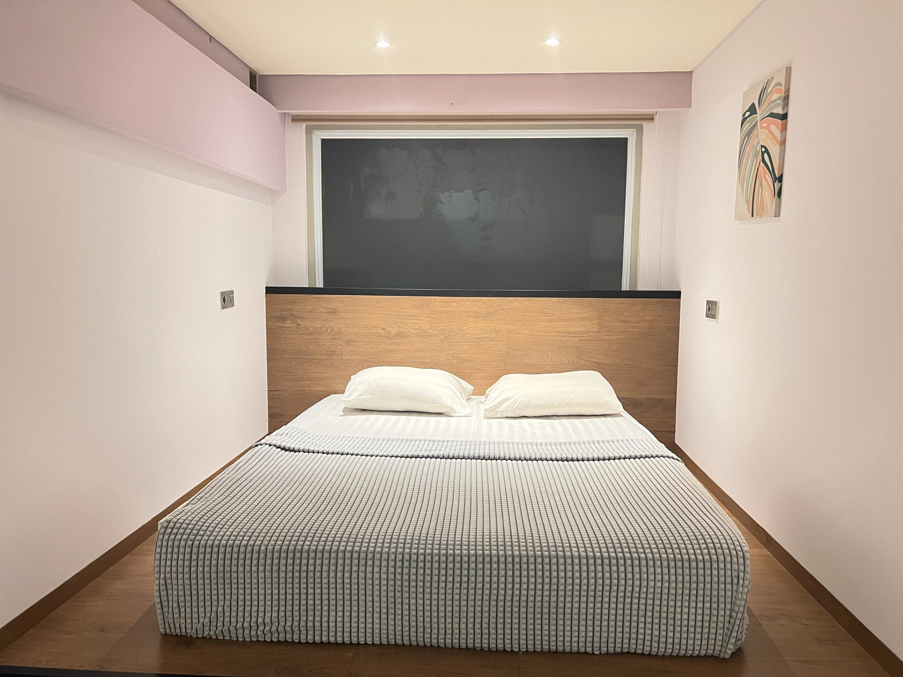 基础双人房 | 笔记本电脑工作区、免费 WiFi、床单