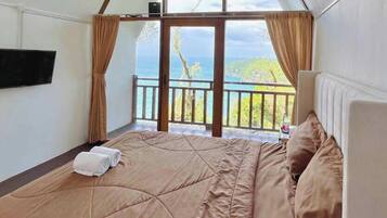 Escritorio, wifi gratis y ropa de cama