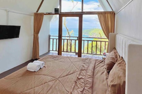 Deluxe Double Room | Desk, free WiFi, bed sheets. Mentari Ocean View Resort