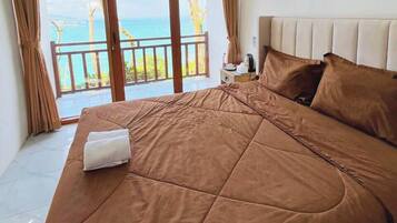 Escritorio, wifi gratis y ropa de cama