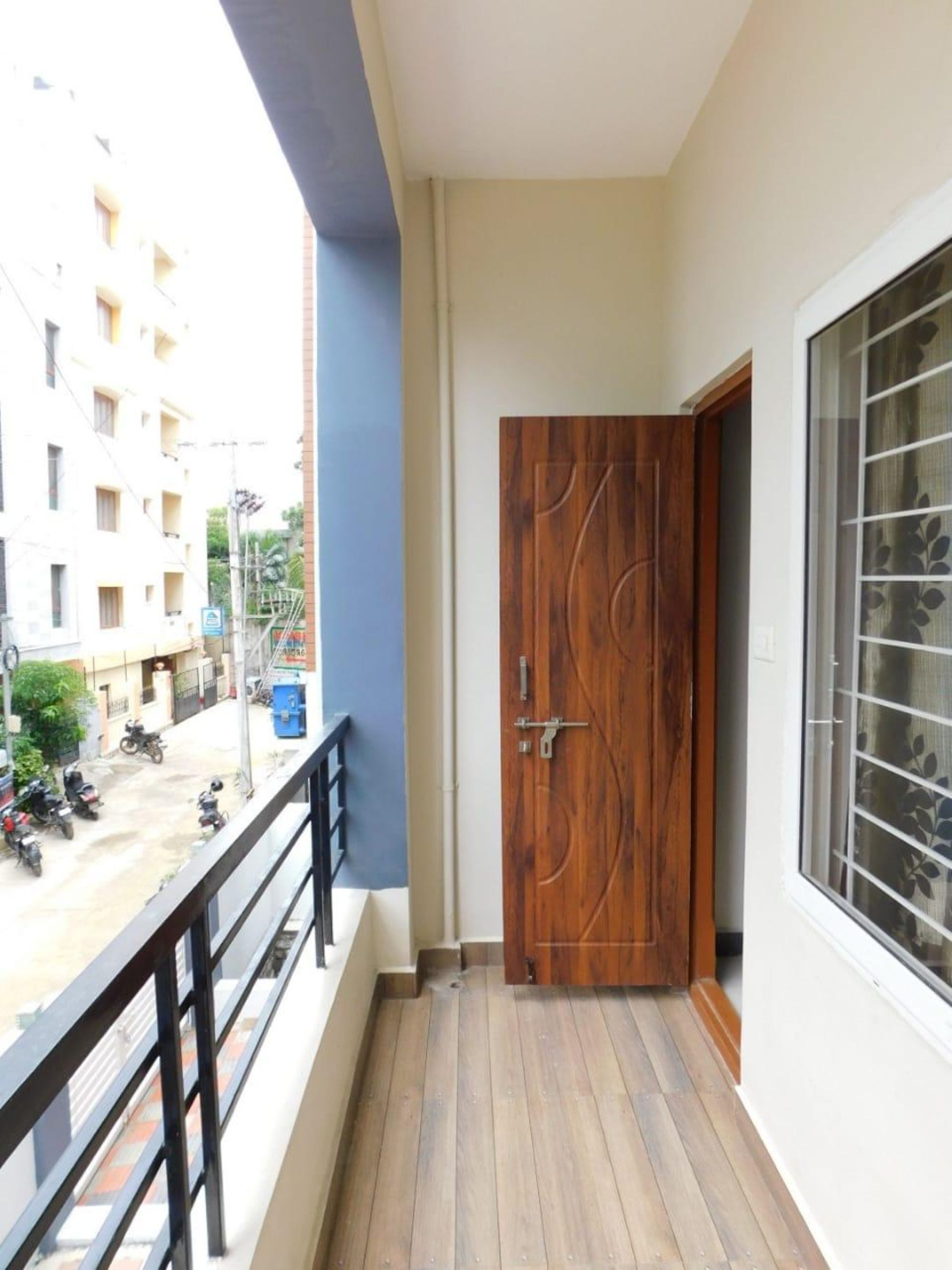 Planxa i posts de planxar i wifi gratuïta 