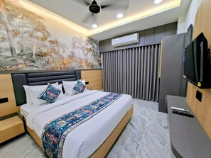 غرفة ديلوكس مزدوجة | مكتب وواي فاي مجانًا