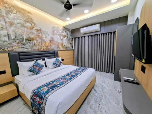  Hotel Matrushree - Near Shree Dwarkadhish Temple