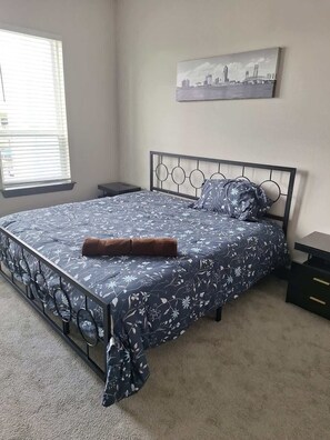 4 chambres, fer et planche à repasser, Wi-Fi gratuit, draps fournis