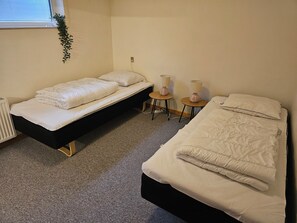 3 bedrooms, free WiFi - Spacious and warm accommodation with incredibly nice host :) (Aalborg)