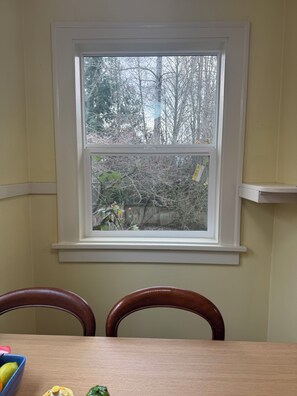 Dining - Convenient location beautiful 2-bedroom house in North Seattle (Seattle)