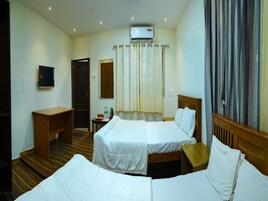 Ropa de cama de alta calidad, wifi gratis y ropa de cama