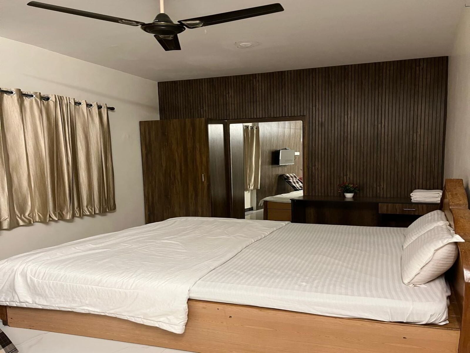 Deluxe Room, 1 Double Bed | Premium bedding, free WiFi, bed sheets