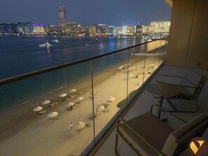 Apartamento superluxo, sacada, vista para a praia | Sacada