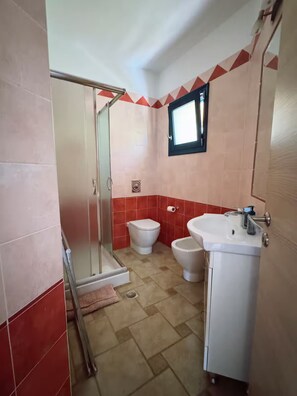Hair dryer, bidet, towels, soap - Casa Anna Maria luxury villa near the sea (Heraklion)