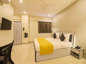 Habitación doble superior, vista a la ciudad | Wifi gratis 