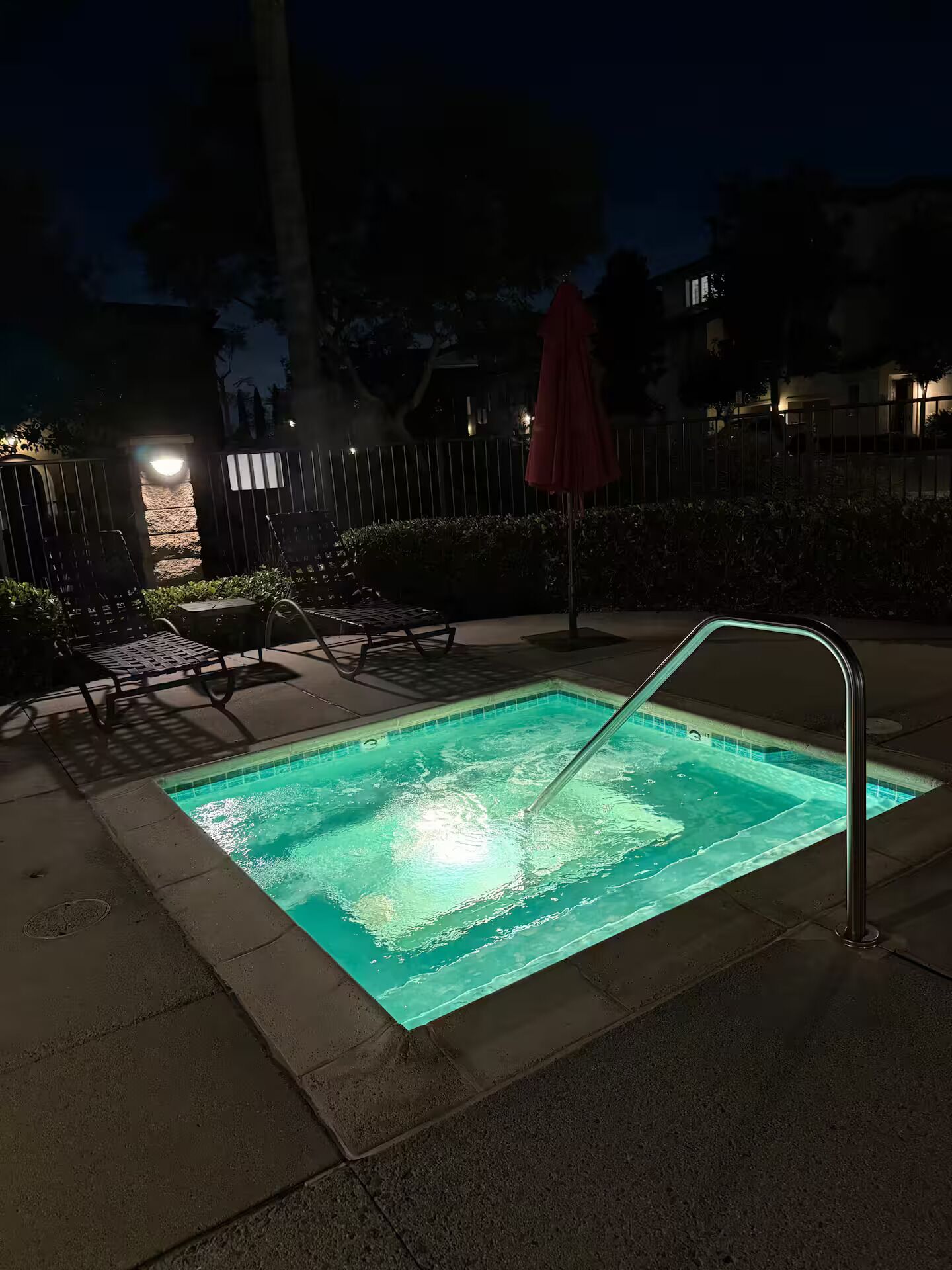 Bain à remous extérieur