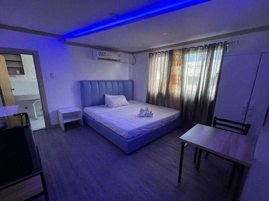 Premium bedding, desk, free WiFi, bed sheets