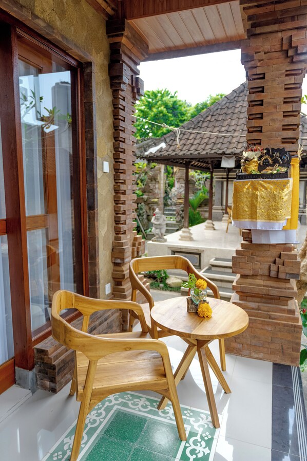 Habitación Deluxe, balcón, vista a la ciudad | Terraza o patio