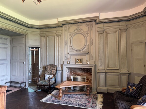 Deluxe Suite, Hill View | Premium bedding, free WiFi - Château de Mauhic - 15th century (Loubedat)