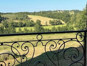 Deluxe Suite, Hill View | Premium bedding, free WiFi - Château de Mauhic - 15th century (Loubedat)