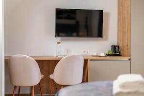Comfort Double Room, Balcony, Mountain View | In-room safe, blackout drapes, soundproofing, iron/ironing board - Landhouse Bled (Bled)