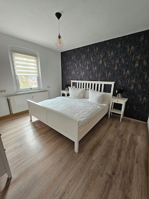 4 Schlafzimmer, kostenloses WLAN, Bettwäsche