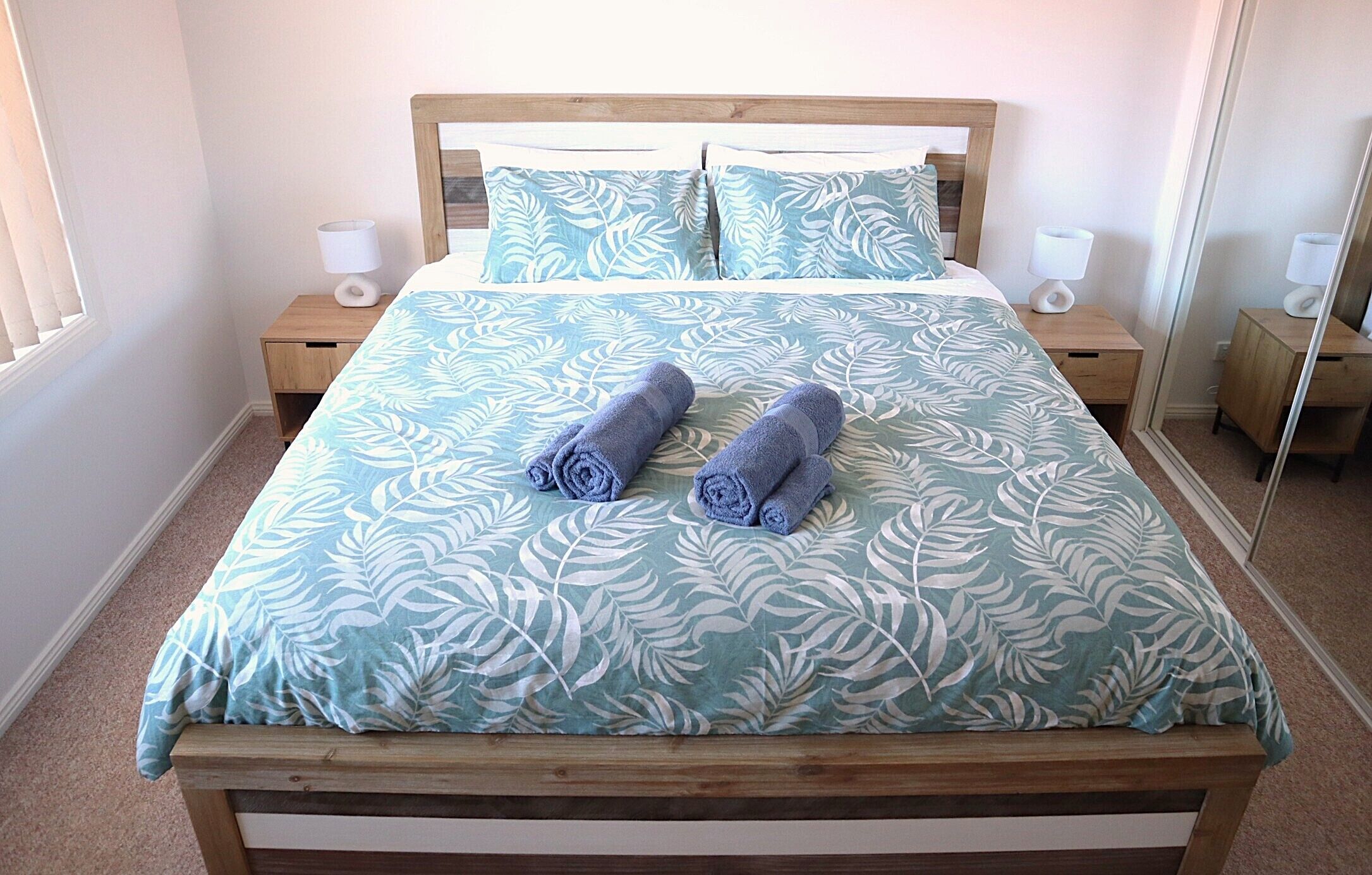 4 habitaciones, tabla de planchar con plancha y wifi gratis 
