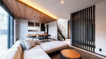 Family Room | Free WiFi, bed sheets