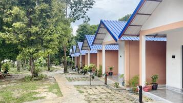 Bungalow cơ bản, ban công, quang cảnh vườn | Truy cập Internet không dây miễn phí