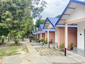 Basic Bungalow, Balcony, Garden View