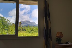 Family Suite, Mountain View | Blackout drapes, soundproofing, free WiFi