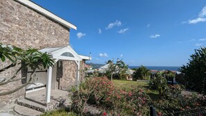 Exterior - L'Hacienda (Saint-Pierre)