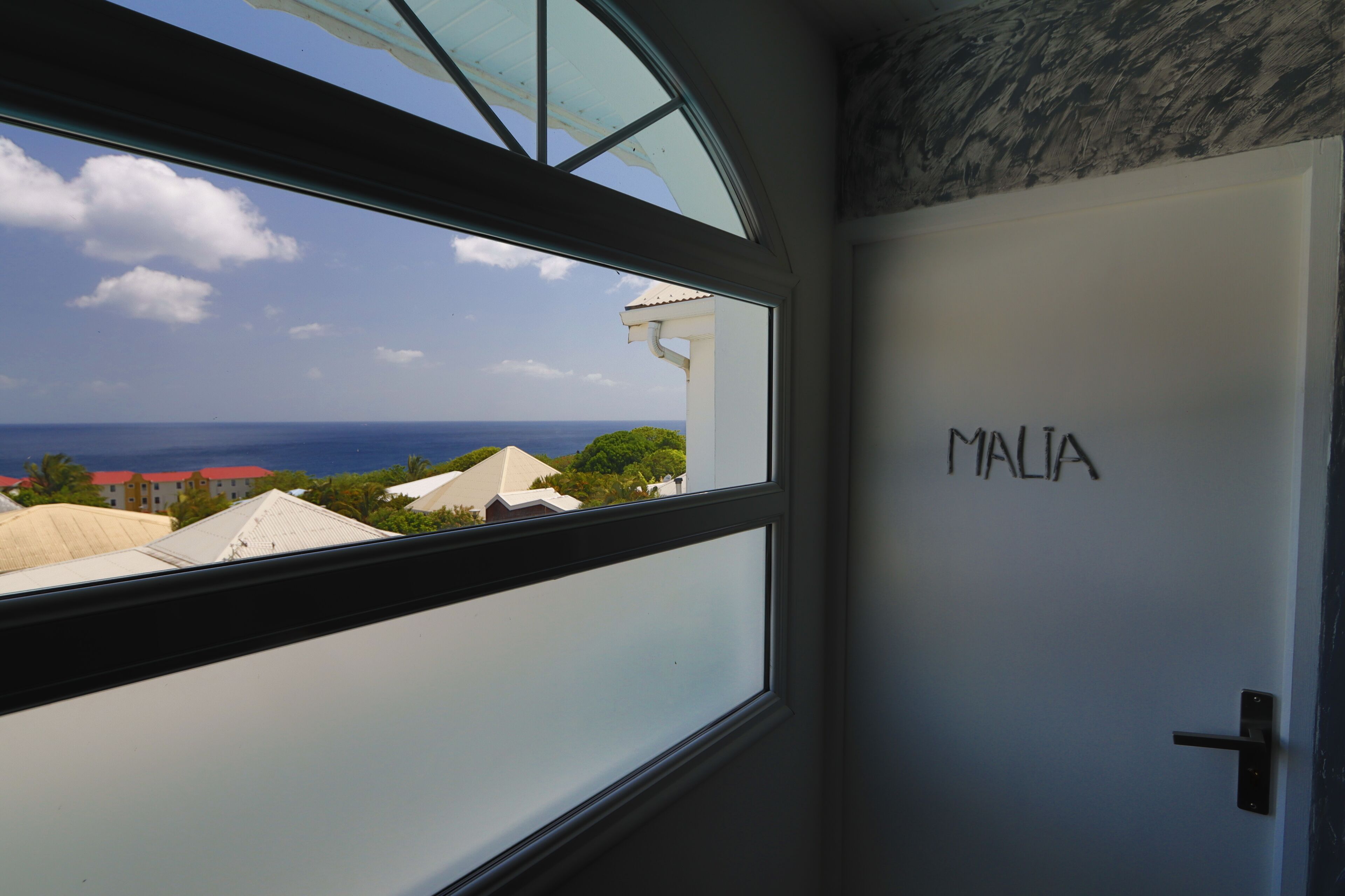 Blackout curtains, soundproofing, free WiFi