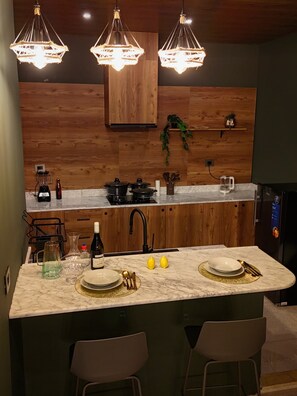 Private kitchen - This 2 bedroom retreat features elegant interiors, a serene private garden. (Dbayeh)