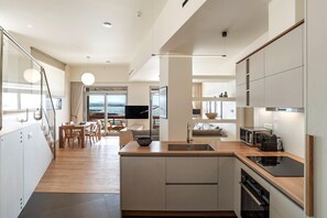 Mikroaaltouuni, uuni, liesi, astianpesukone