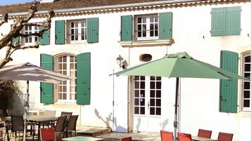 Restauration extérieure