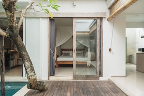 Premium bedding, in-room safe, desk, iron/ironing board - Villa Lestari 1 by Alfred in Bali (Kerobokan)