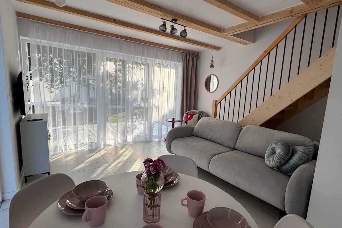 Cottage Desain, 2 kamar tidur | Area keluarga | TV