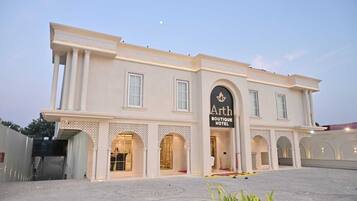 Fachada da propriedade