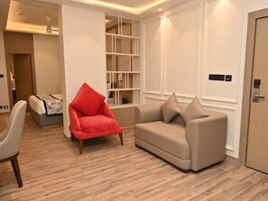 Luxe kamer, uitzicht op stad | Woonruimte