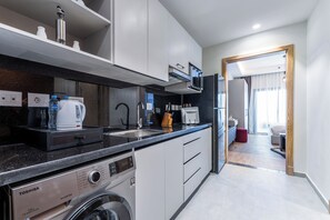 Studio, 1 King Bed | Private kitchen - Brassbell l Sheikh Zayed l Aeon Towers  (6th of October City)