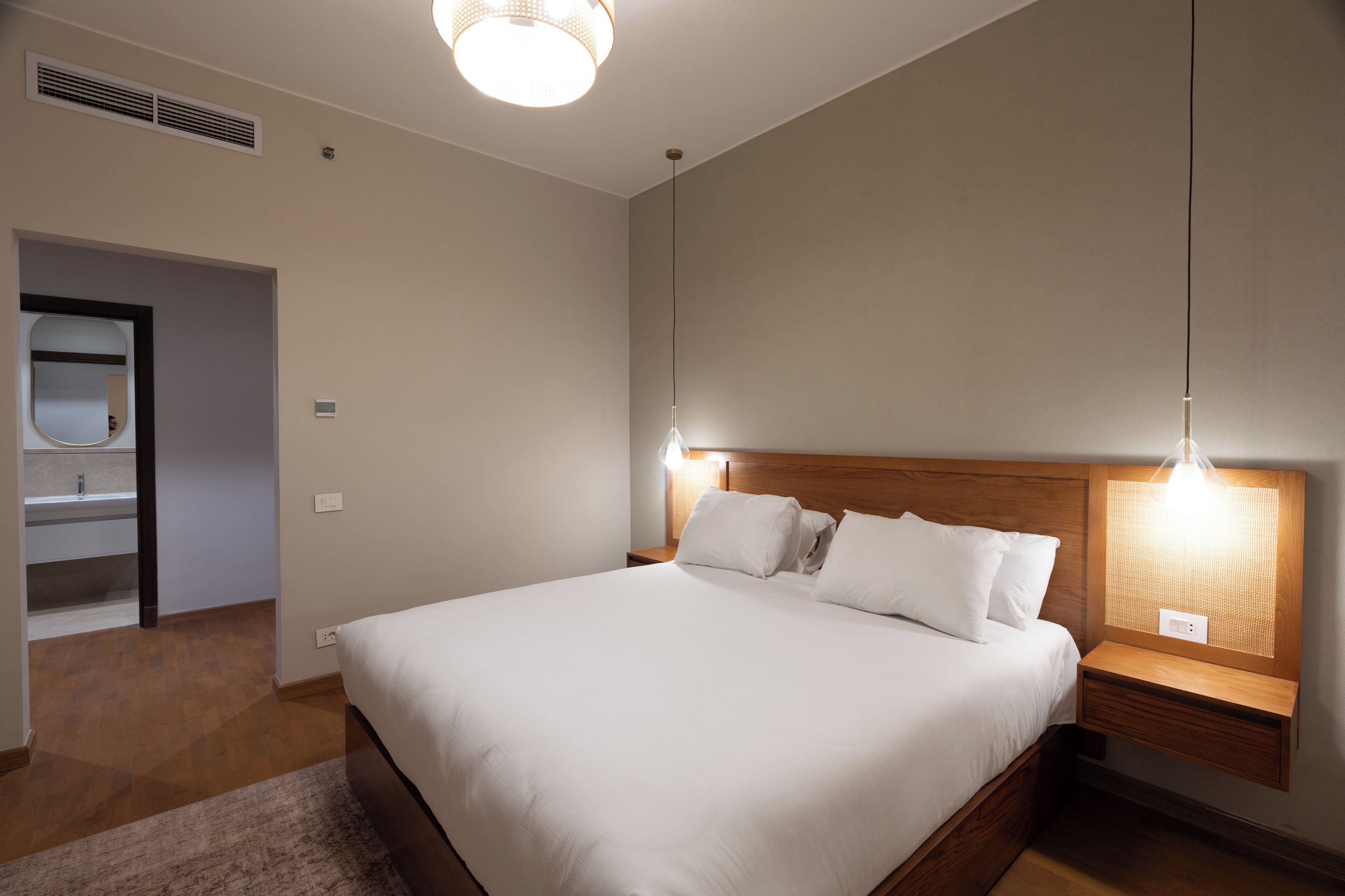 Superior Apartment | Free WiFi, bed sheets