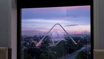 Laptop workspace, free WiFi