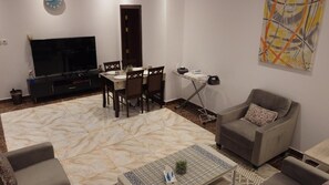 Living area - Shooting Star Apt 9 - Majid Al Nawabi and Quba (Madinah)