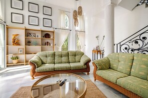 TV, fireplace - The Oasis Beachfront Villa (Almuñécar)